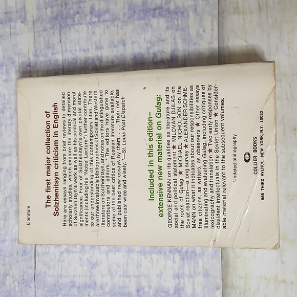 Aleksandr Solzhenitsyn Critical Essays and Documentary Materials Book - Picture 2 of 5